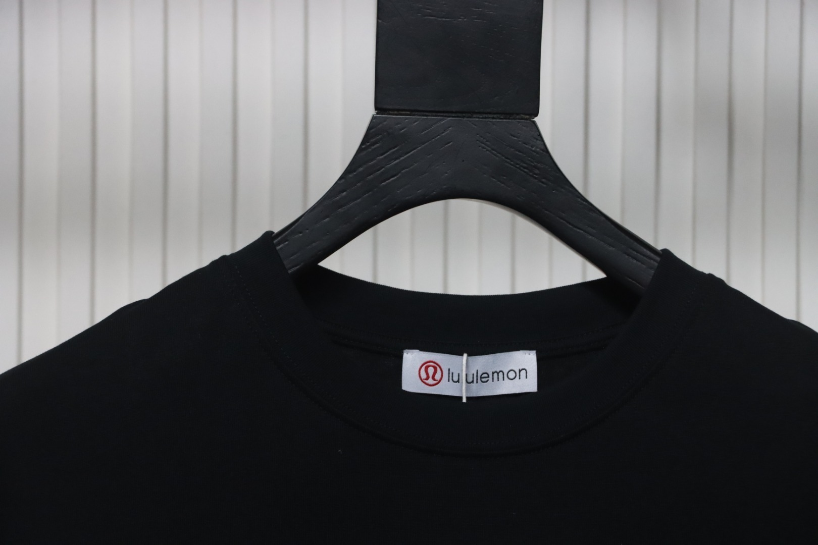 Lululemon Logo Print T-Shirt Black