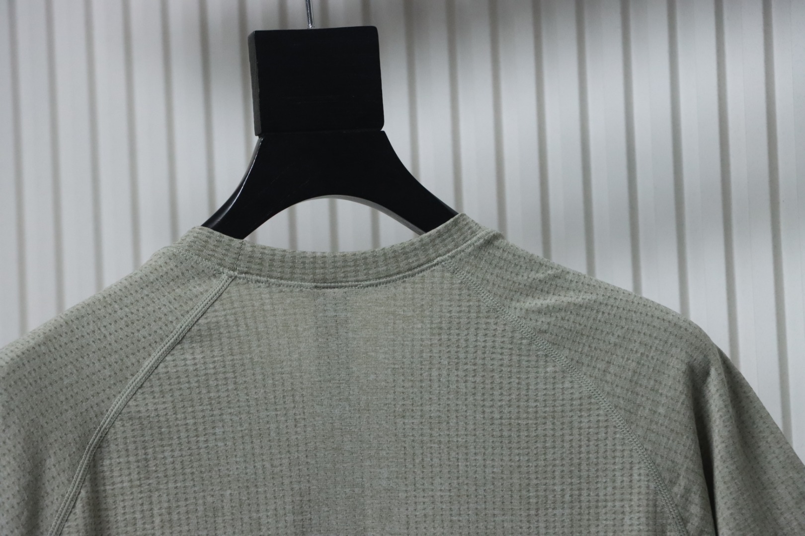 Lululemon Metal Vent Tech 2.5 Stretch Jersey T-Shirt Dark Green