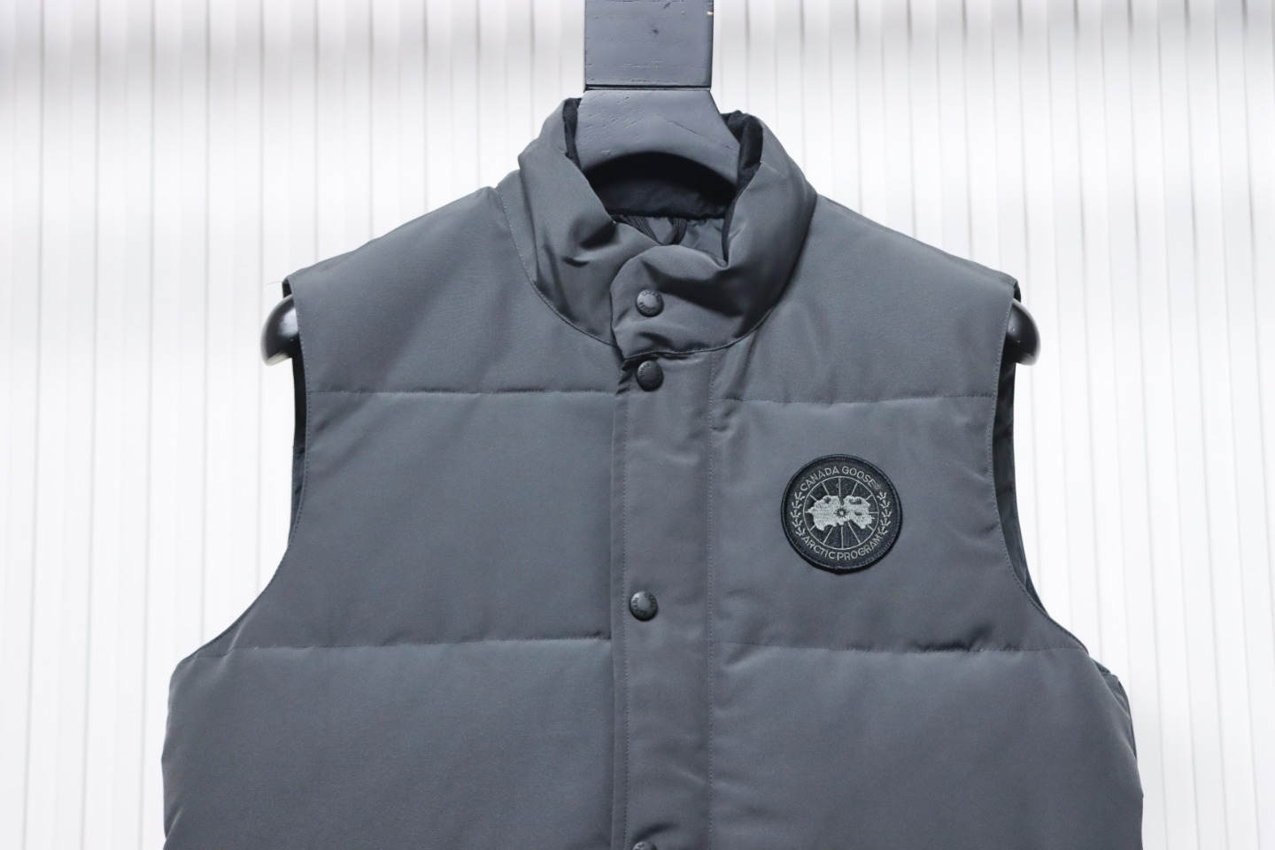 Canada Goose Freestyle Crew Vest Dark Grey Black Logo