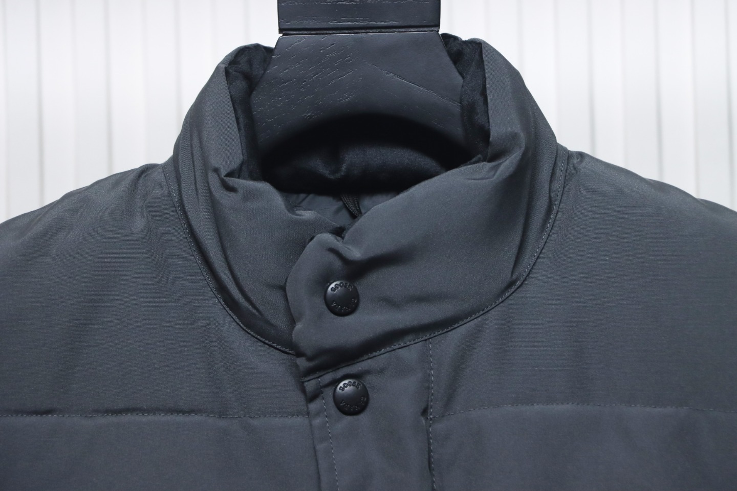 Canada Goose Freestyle Crew Vest Dark Grey Red Logo