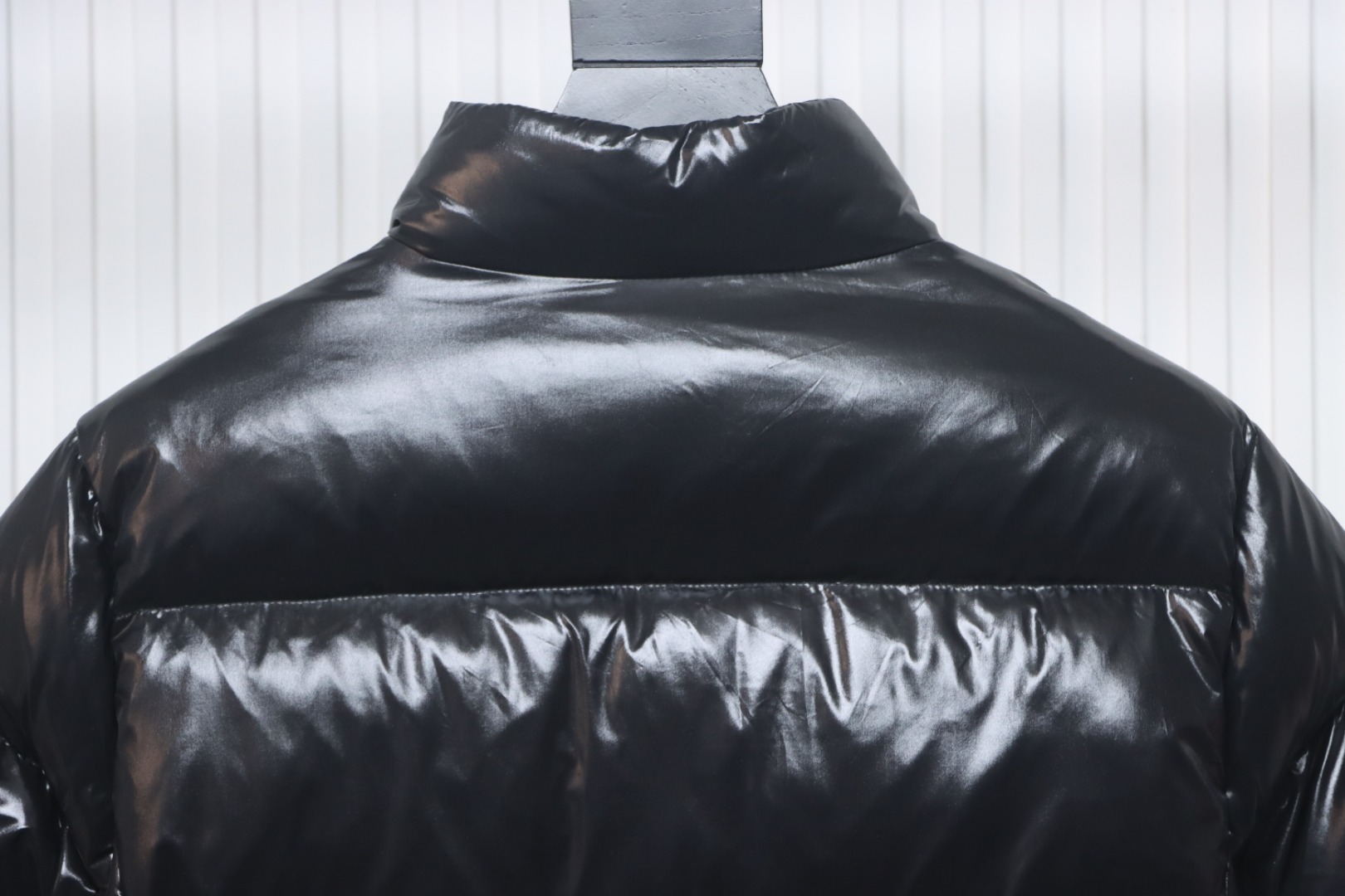 Moncler Abbadia Short Down Jacket Black