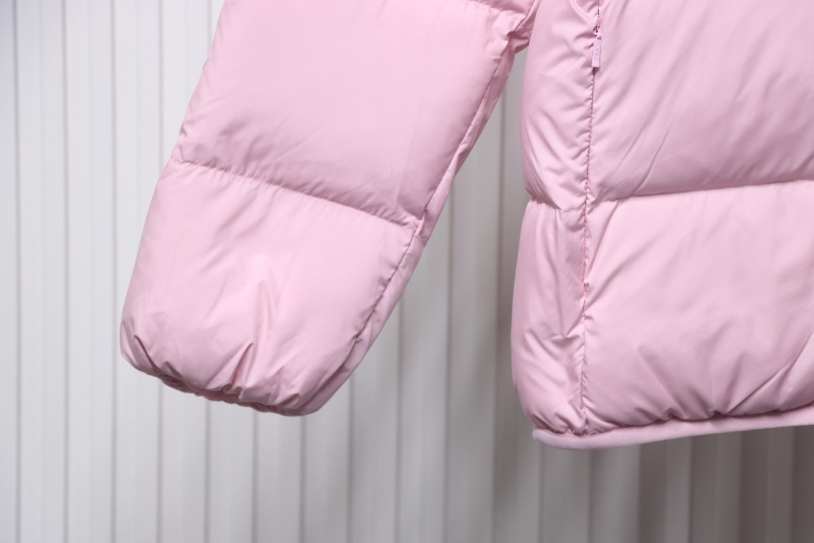 Moncler Abbadia Short Down Jacket Pink