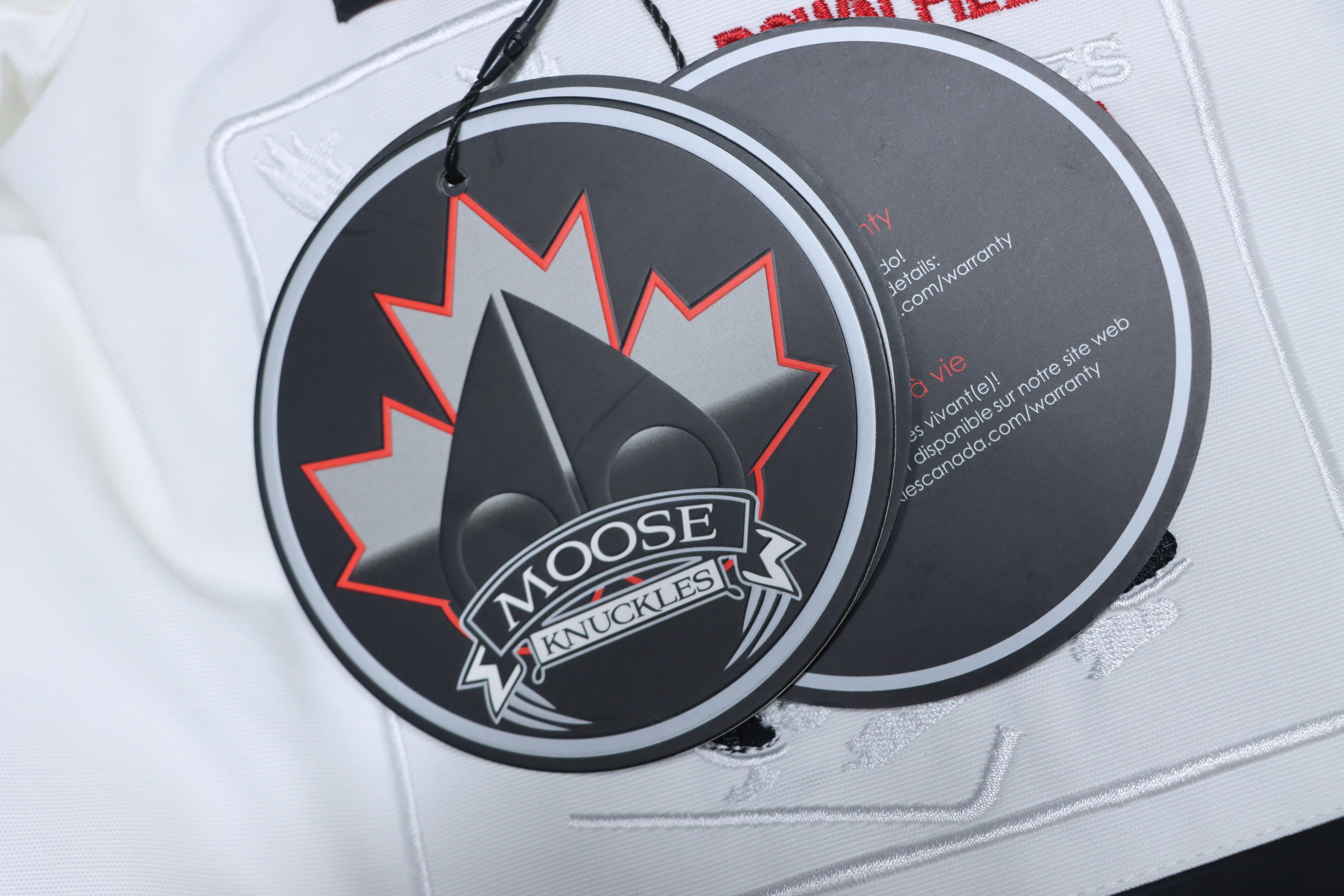 Moose Knuckles Debbie Shearling Bomber Jacket White With A Pom-Pom（Women's）