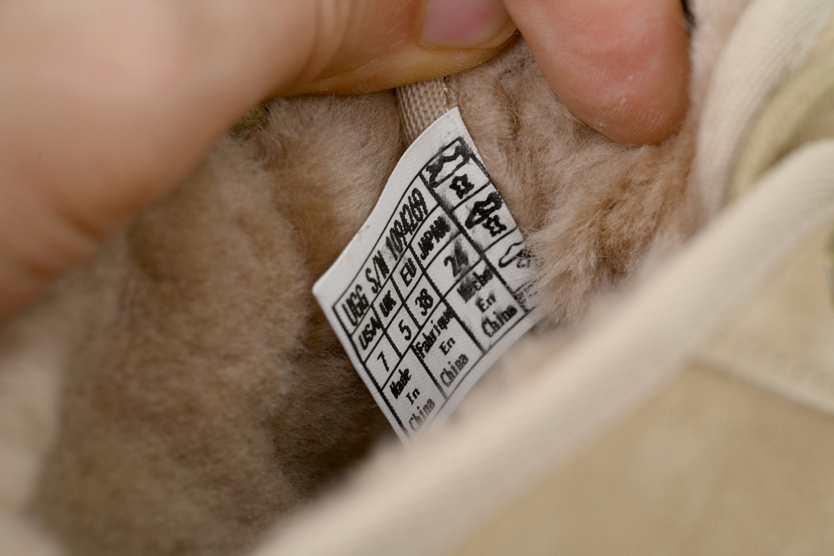 UGG Neumel Suede Boot Khaki (Women's) 3236