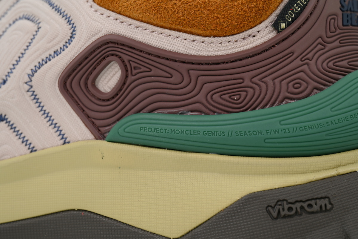 Moncler Trailgrip Fluorescent Ant Nest Rice Brown Green I209B 4M00230 M3273