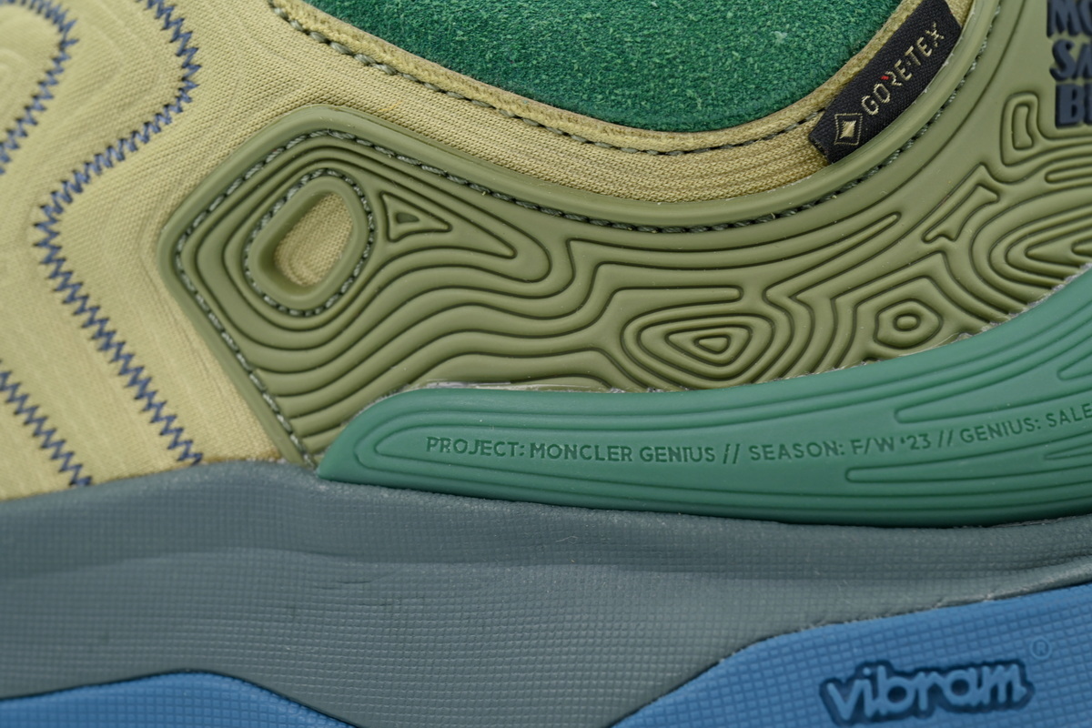 Moncler Trailgrip Fluorescent Black Ant Nest Blue Gray I209B 4M00230 M3273