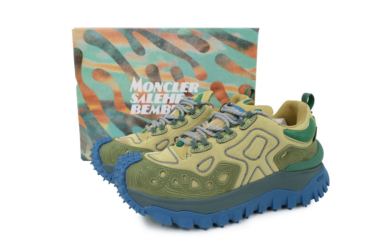 Moncler Trailgrip Fluorescent Black Ant Nest Blue Gray I209B 4M00230 M3273