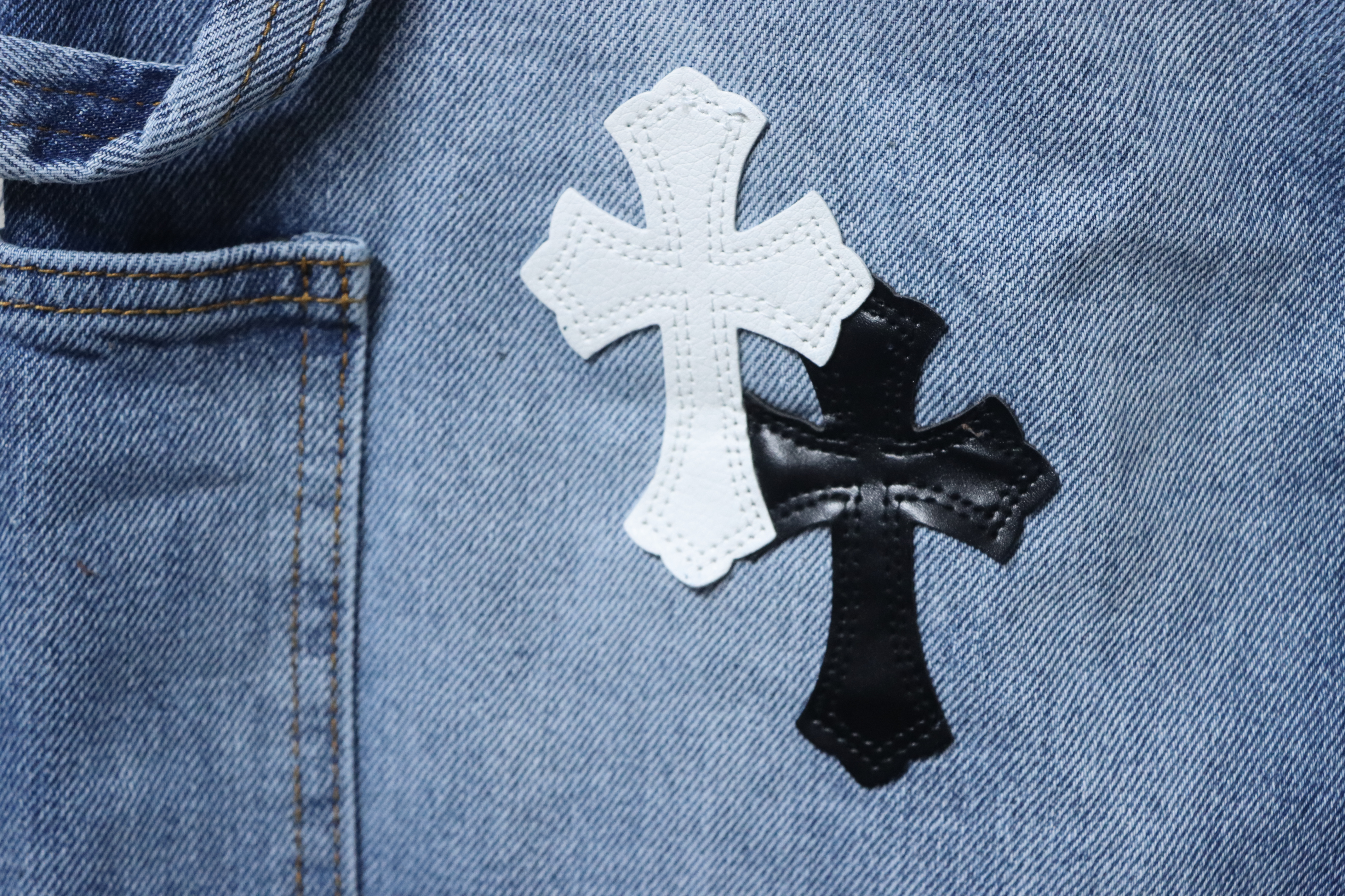 Chrome Hearts Fleur Knee Cross Patch Jeans Blue