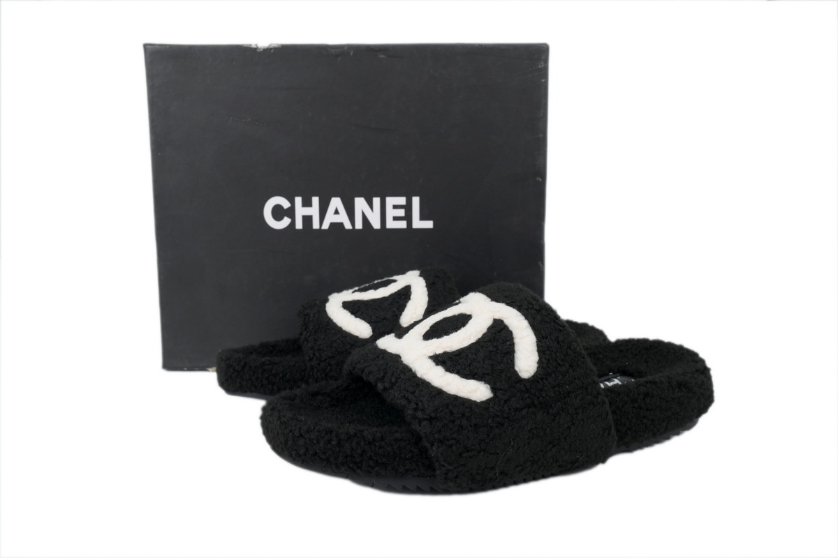 Chanel Wool Slippers Black