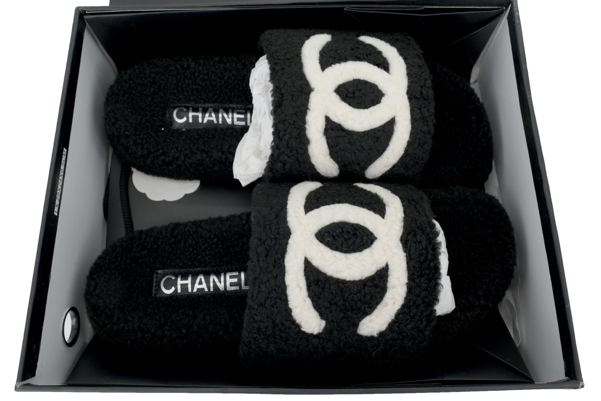 Chanel Wool Slippers Black