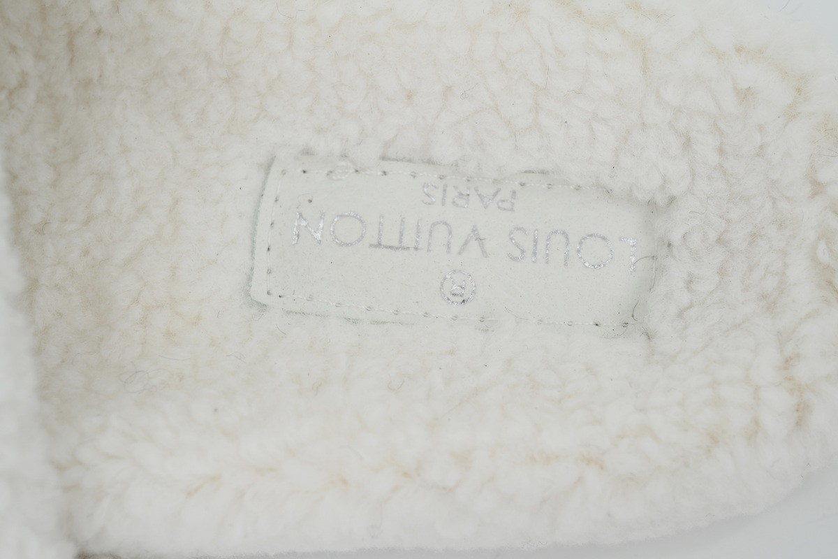 Louis Vuitton Bom Dia Shearling Flate Slippers White