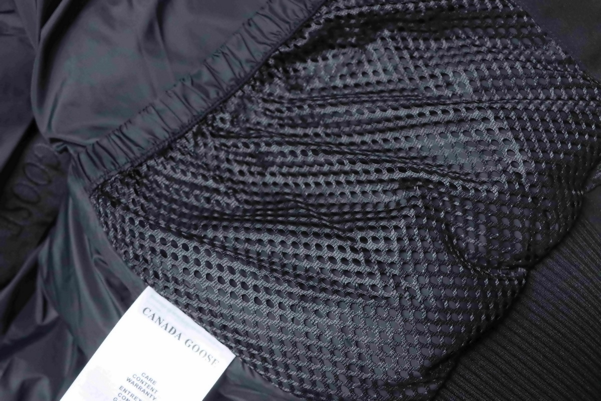 Canada Goose Chilliwack Bomber Jacket Short Down Jacket PBI Black