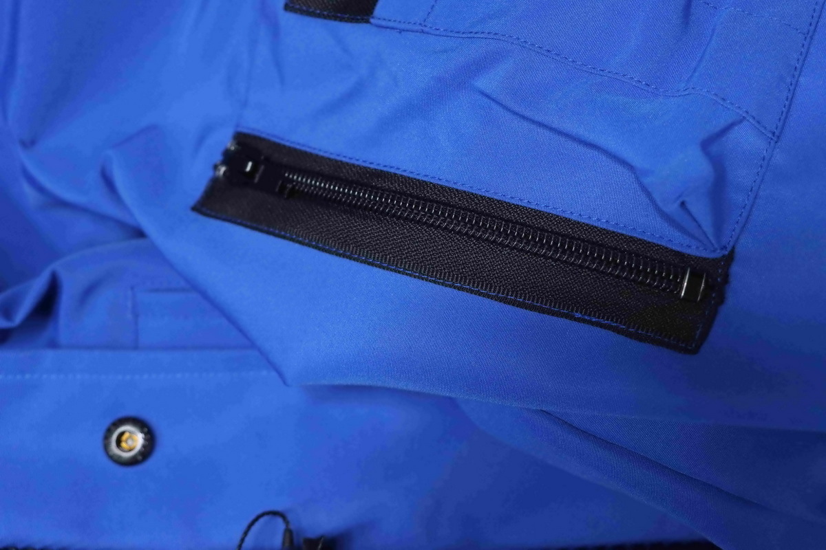 Canada Goose Chilliwack Bomber Jacket Short Down Jacket PBI Blue