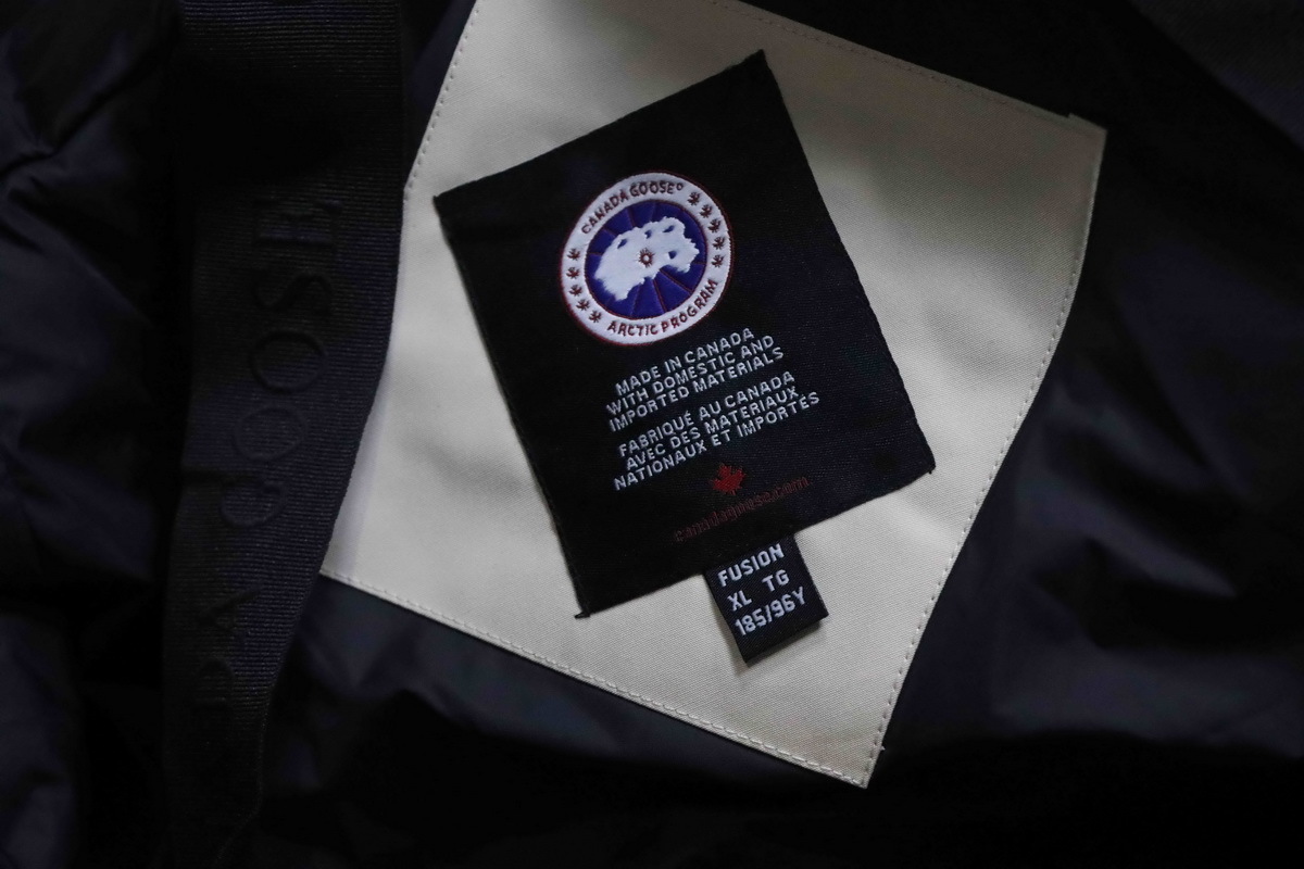 Canada Goose Chilliwack Bomber Jacket Short Down Jacket PBI White