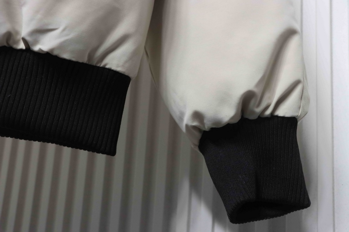 Canada Goose Chilliwack Bomber Jacket Short Down Jacket PBI White