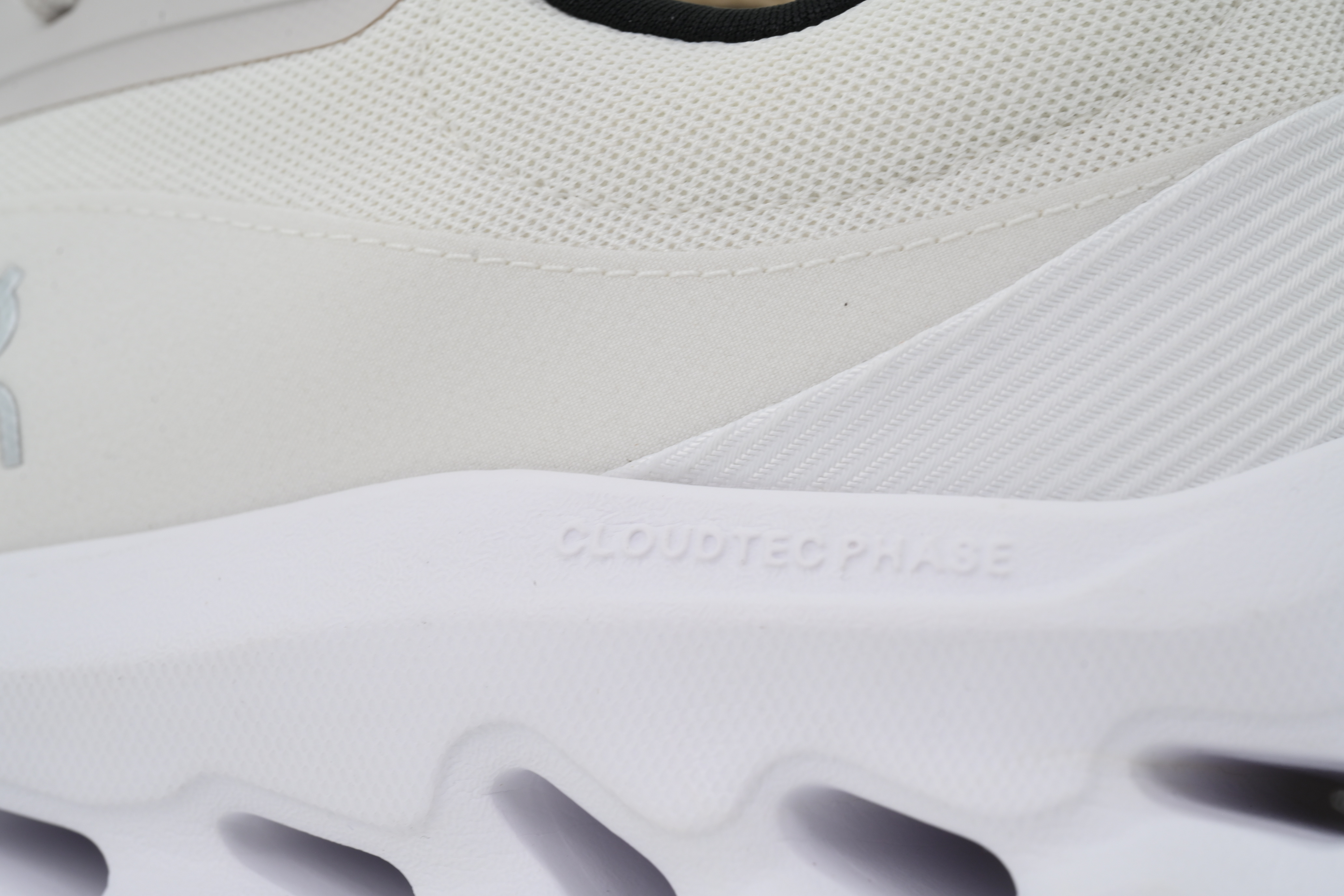 ON Loewe x Cloudtilt 2 'White'