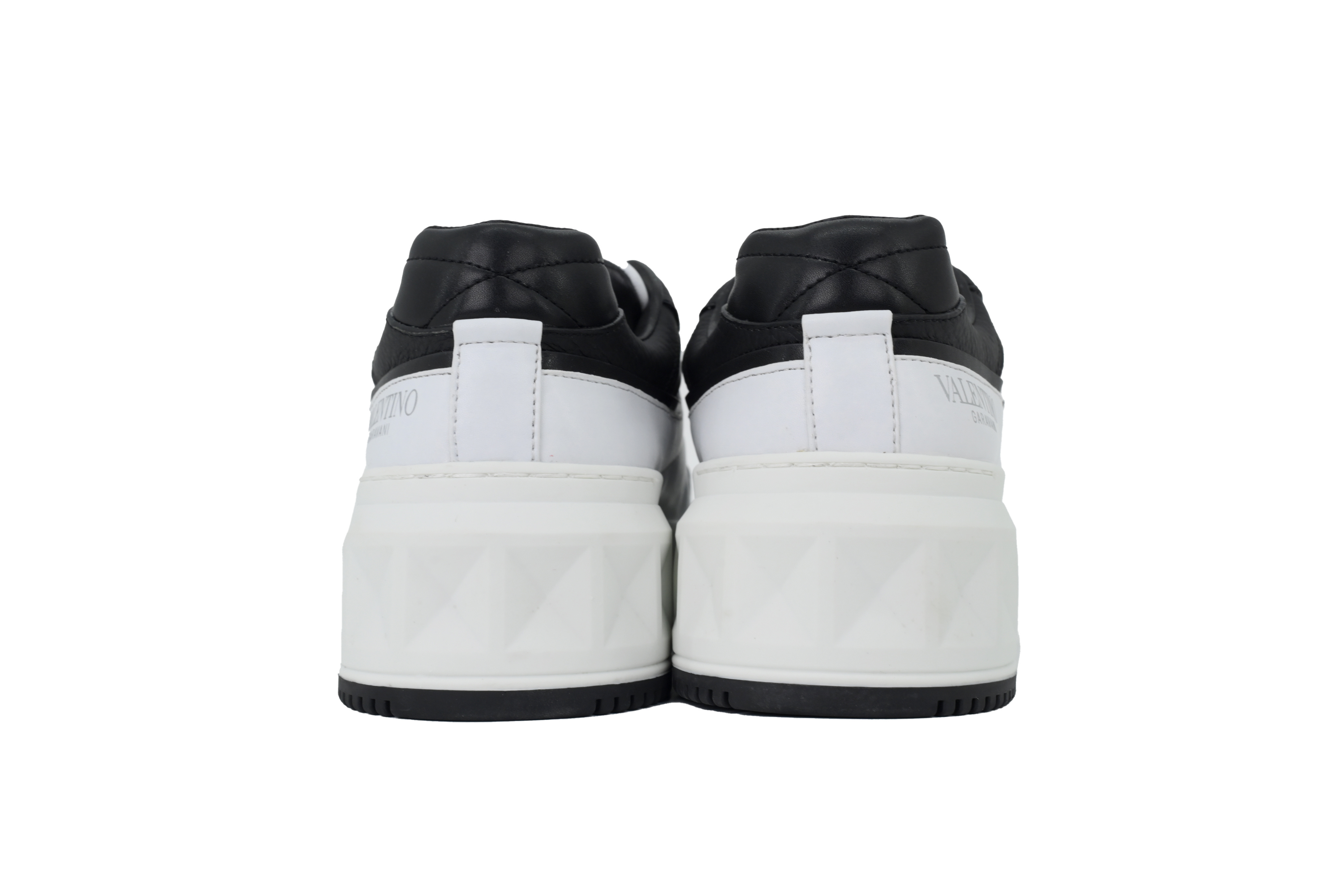 Valentino Garavani Low Top Chunky Sneakers Leather Black White