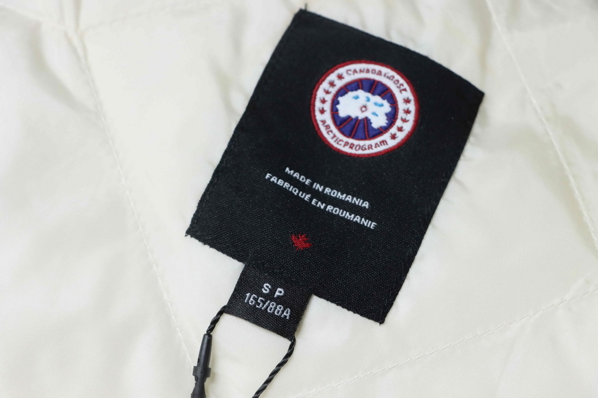 Canada Goose Hybridge Quilted Knit Jacket White
