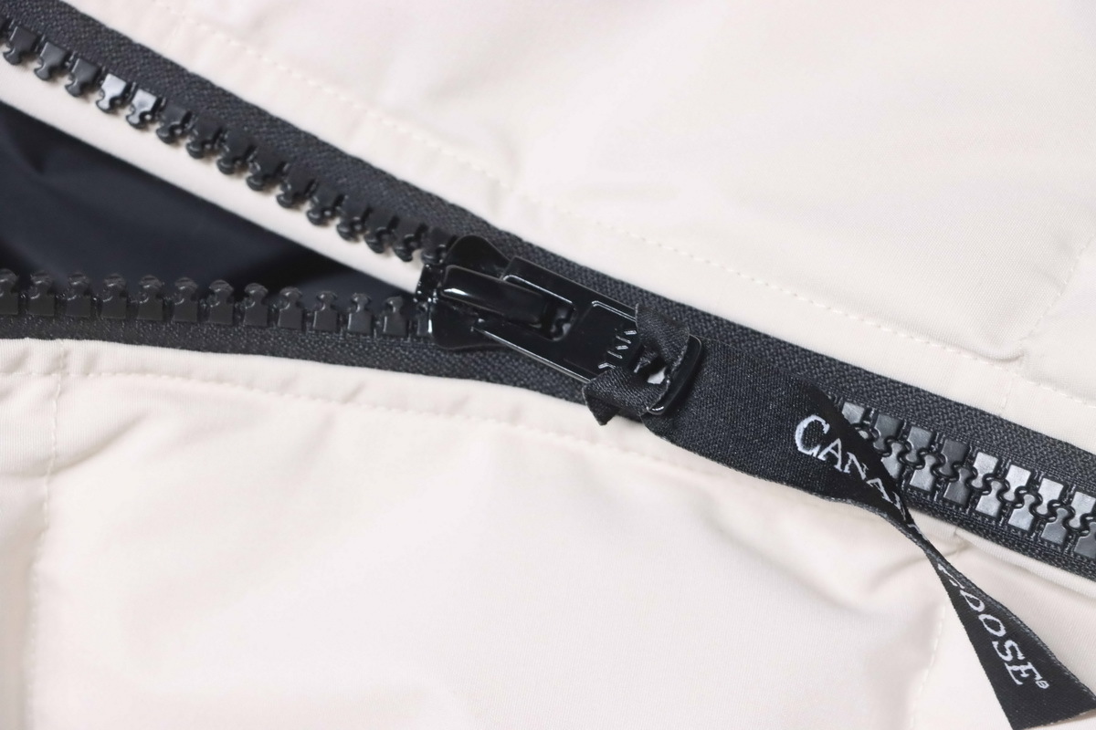 Canada Goose Mystique Parka Classic Long Disc White