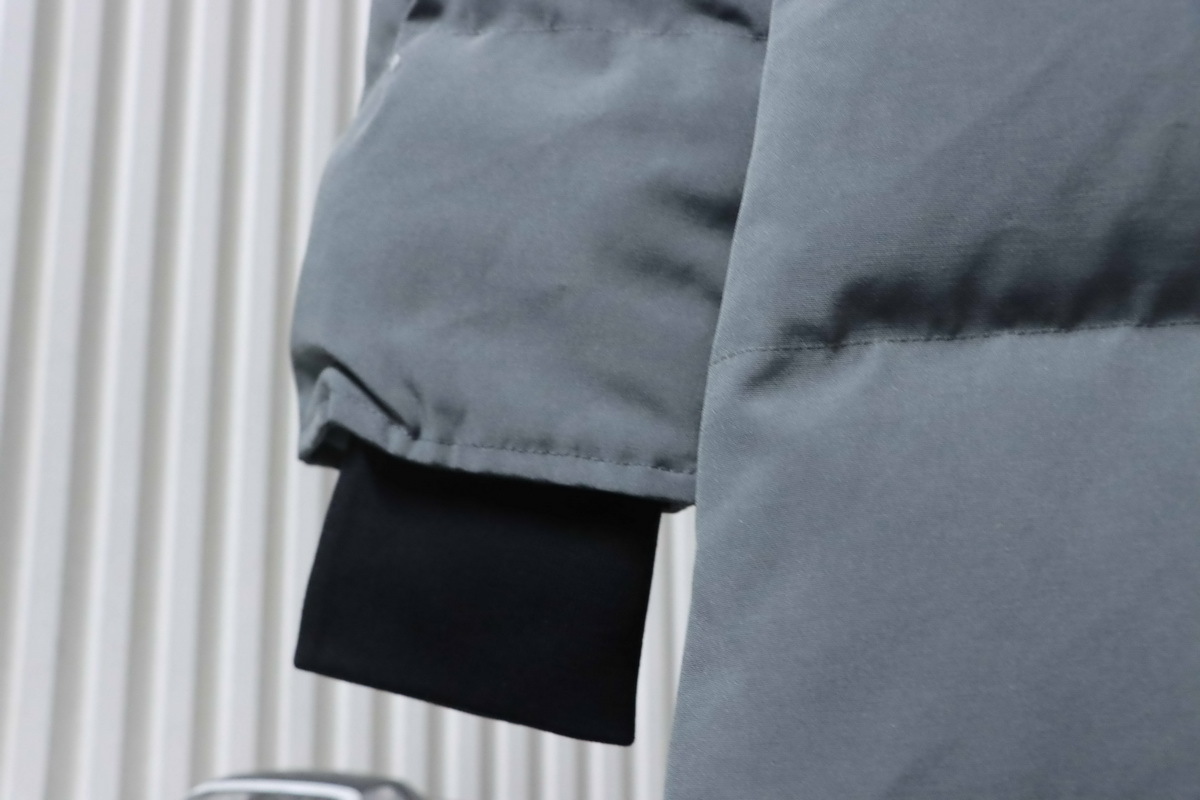 Canada Goose Mystique Parka Classic Long Disc Graphite