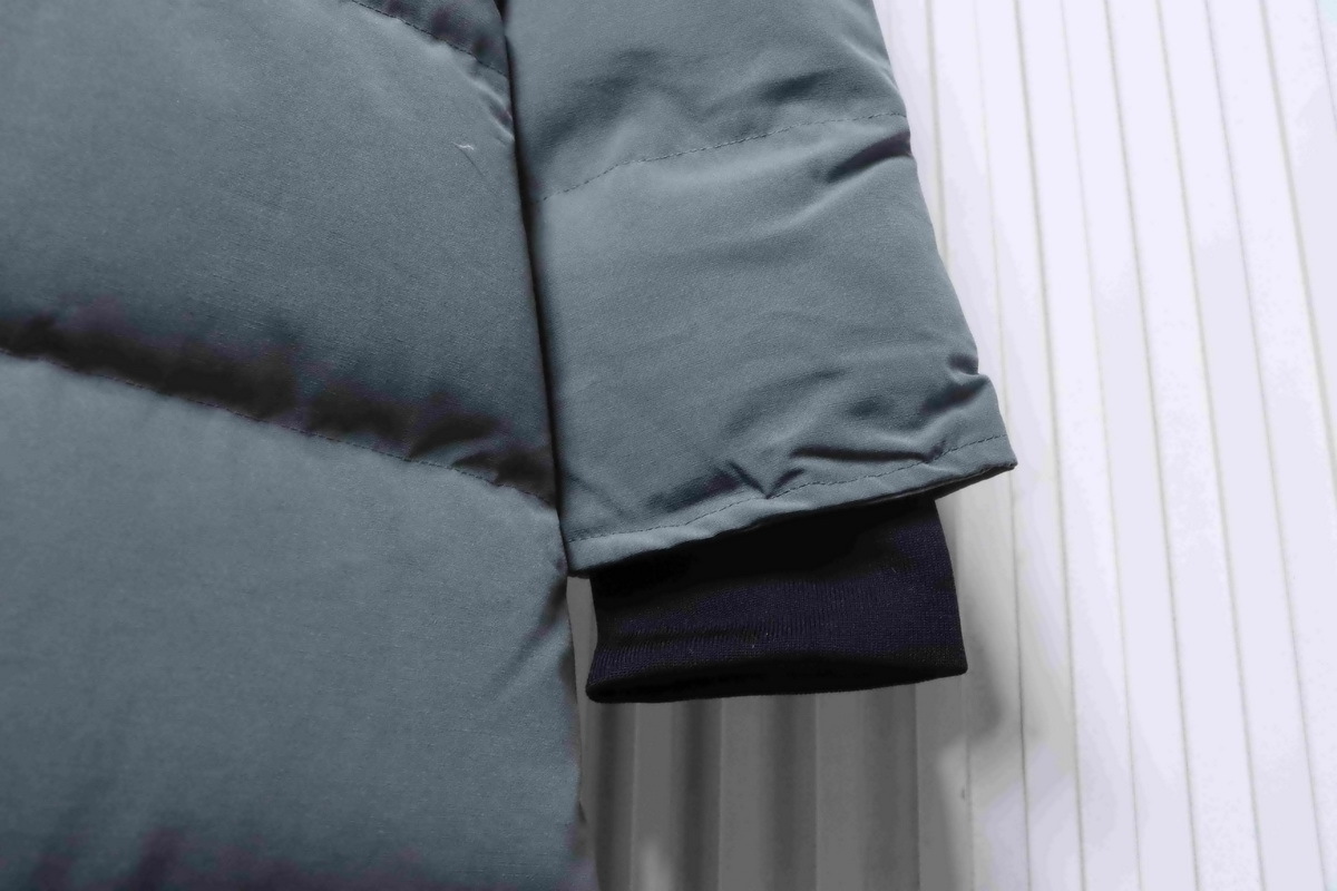 Canada Goose Mystique Parka Classic Long Disc Graphite