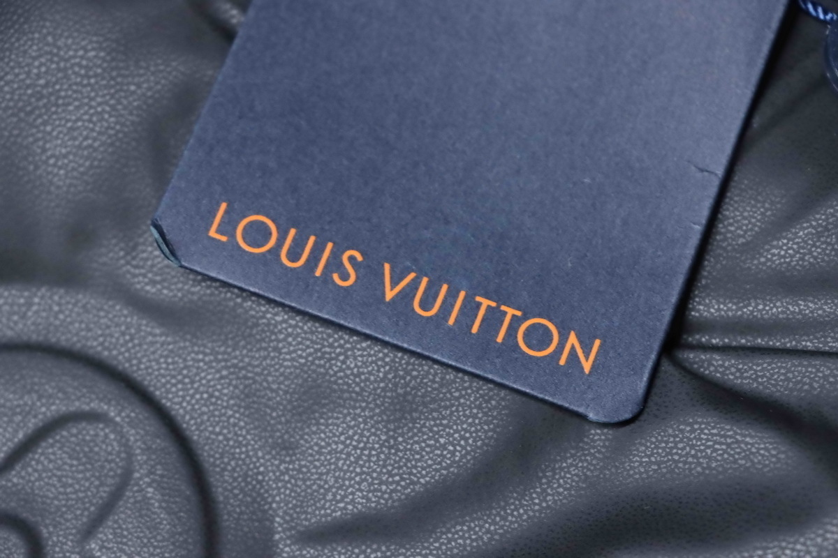Louis Vuitton Short Padded Cotton Jacket With Stand Collar & Elastic Cuffs & Embossed Zipper & Black