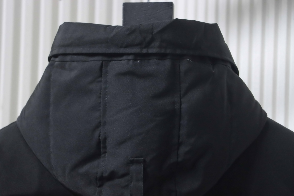 Canada Goose MacMillan Parka Black Down Jacket With Red Label