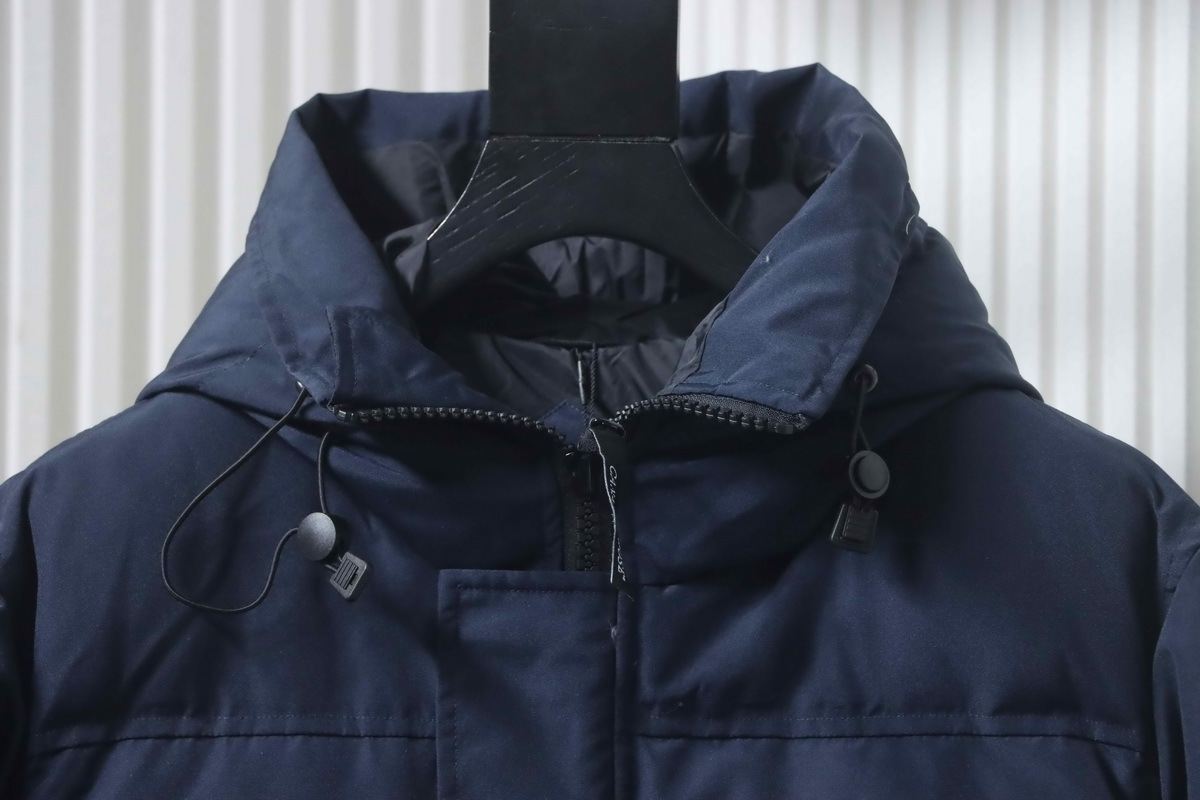 Canada Goose MacMillan Parka Dark Blue Down Jacket With Red Label