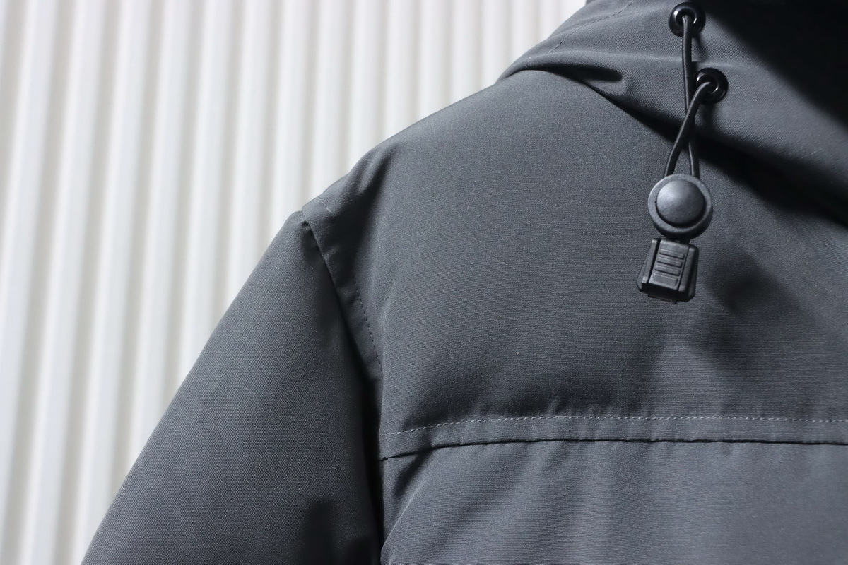 Canada Goose MacMillan Parka Gray Down Jacket With Red Label