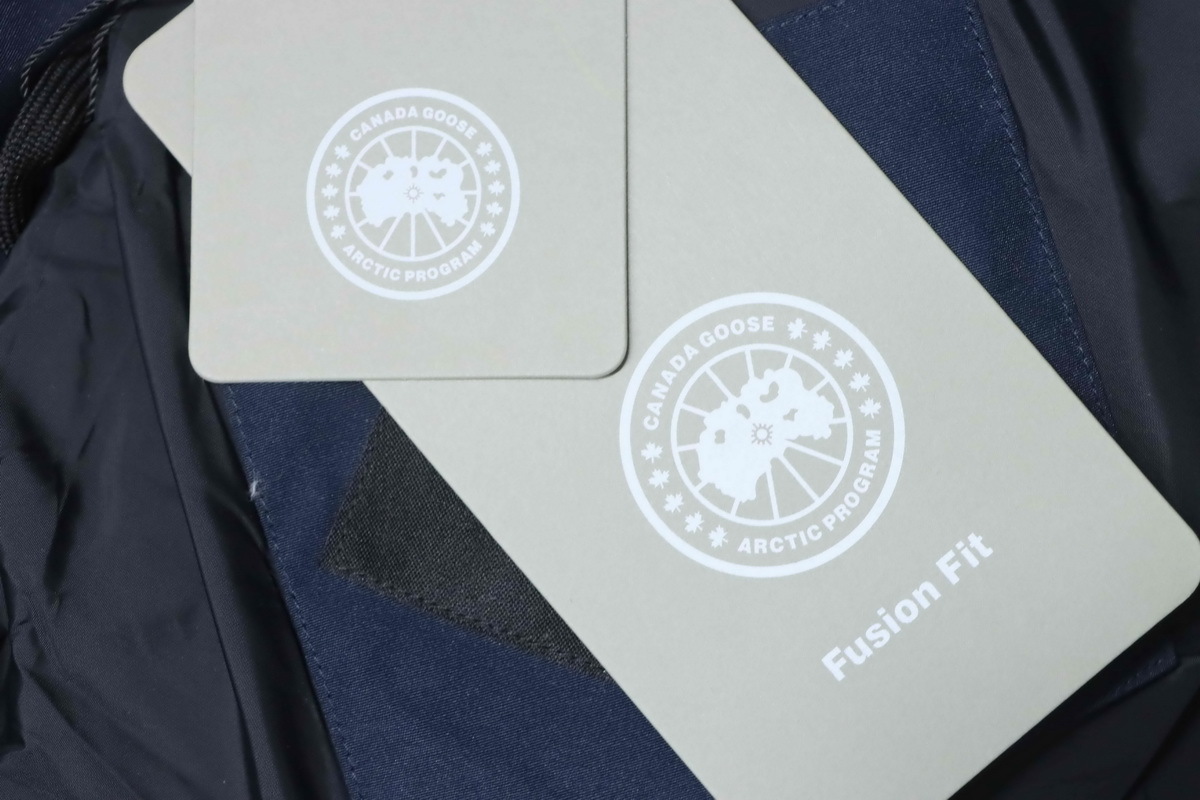 Canada Goose Wyndham Parka Classic Disc Dark Blue