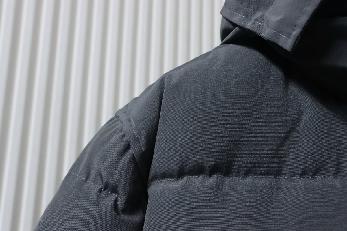 Canada Goose Wyndham Parka Classic Disc Gray