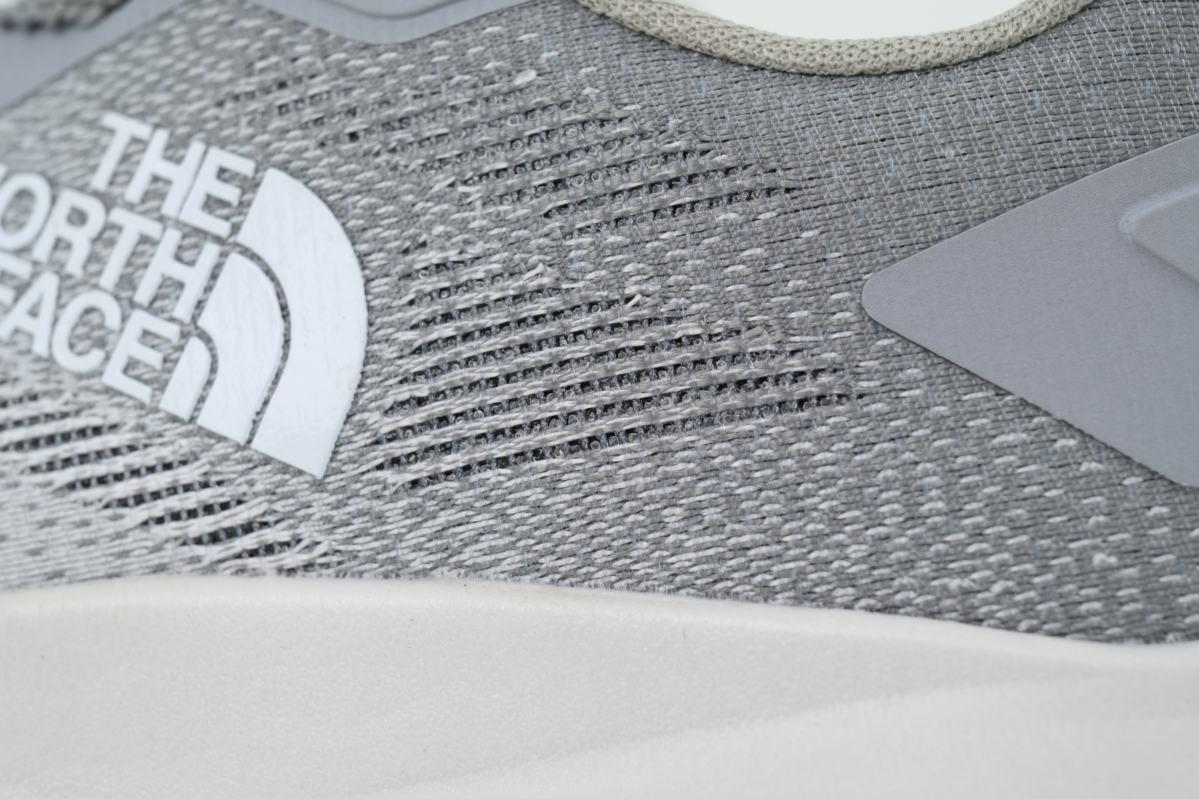 The North Face Vectiv Enduris 4 Gray Yellow