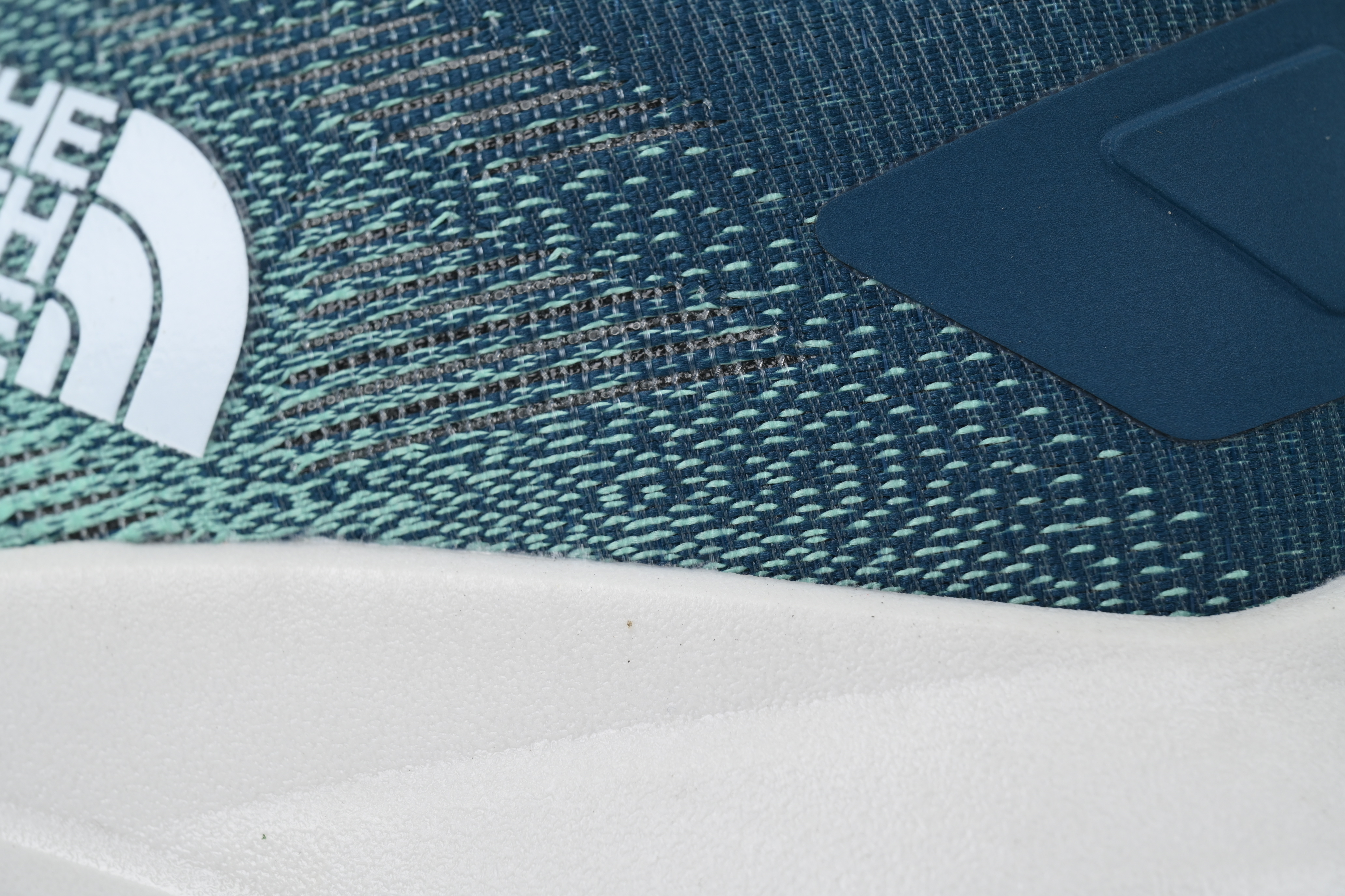 The North Face Vectiv Enduris 4 Green