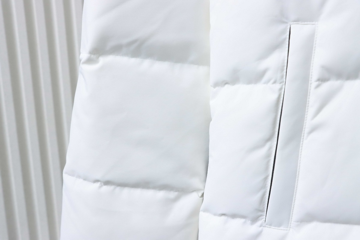 Moose Knuckles Cloud 3Q Down Puffer Jacket White