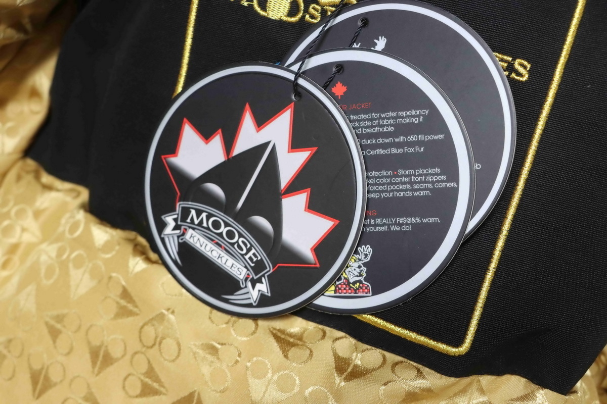 Moose Knuckles Gold Capsule Grand Metis Mid-length Down Parka #01-Black