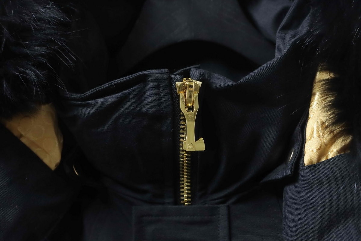 Moose Knuckles Men's Business Gold Scissors Down Jacket #01-Black