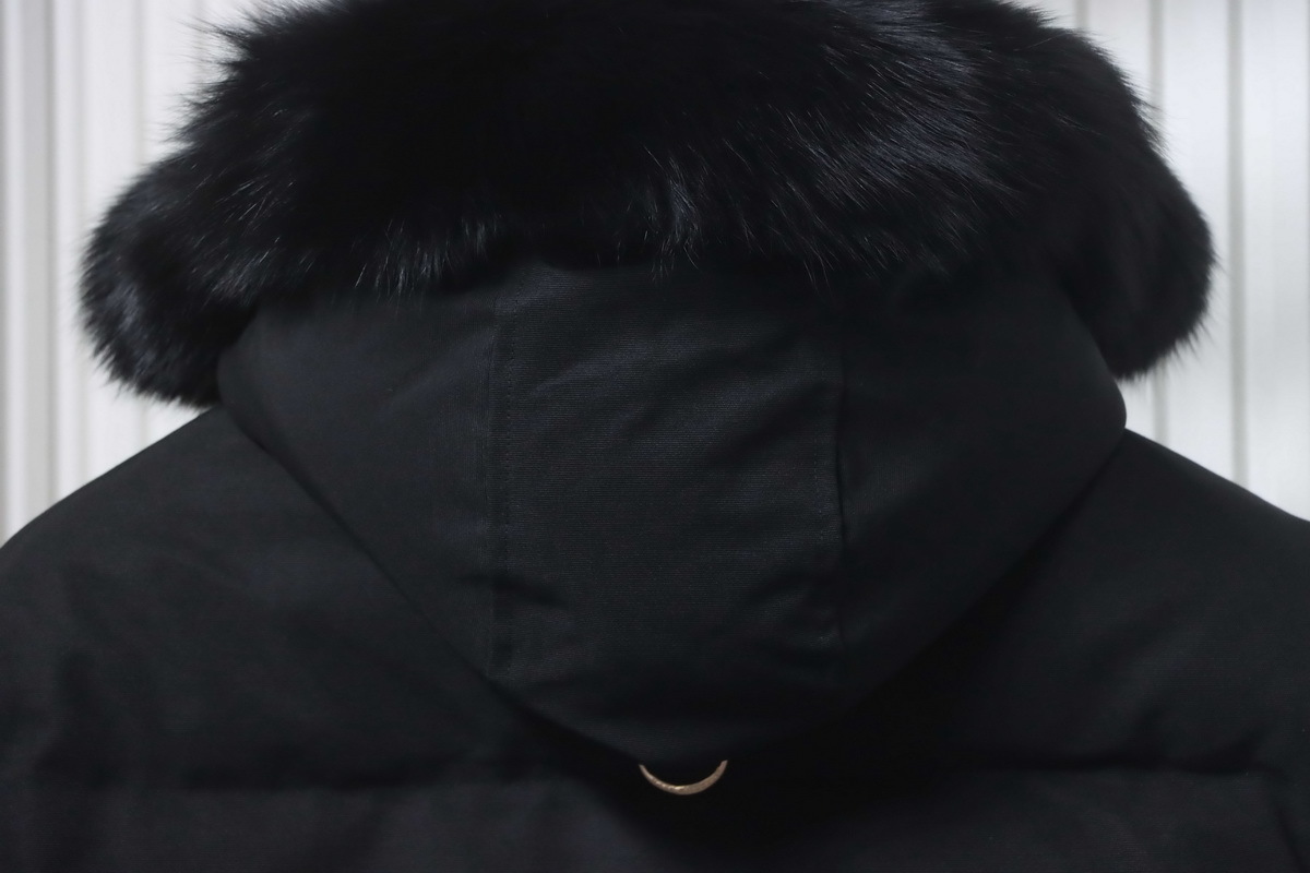 Moose Knuckles Women's Gold Scissors Down Jacket #05-Black