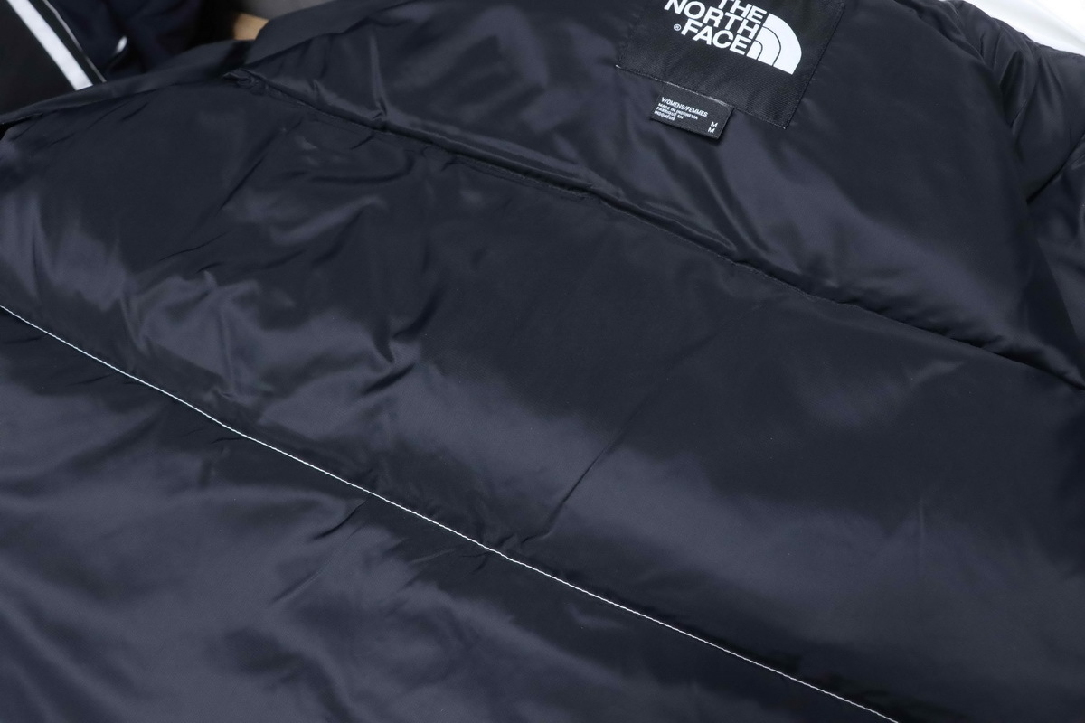 The North Face Nuptse 700 Short Jacket ‘White Black‘