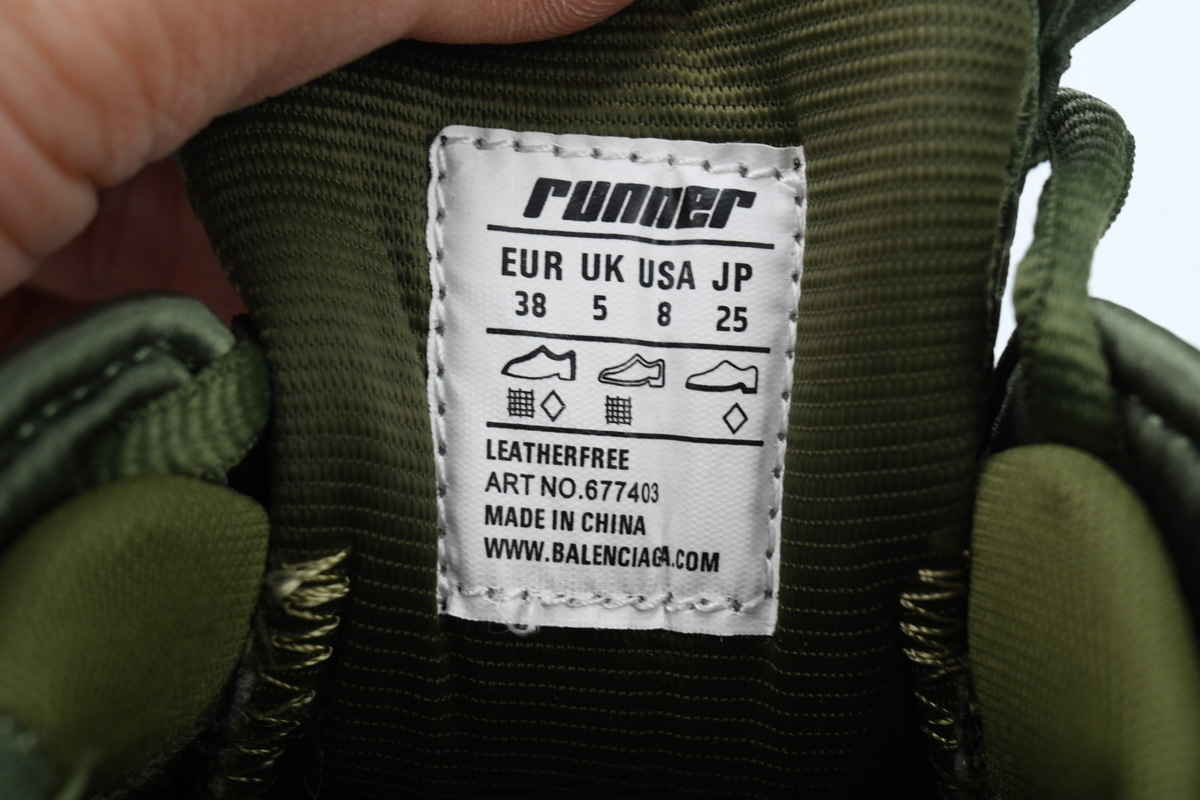 Balenciaga Runner Army Green 677403 W3RB1 3031
