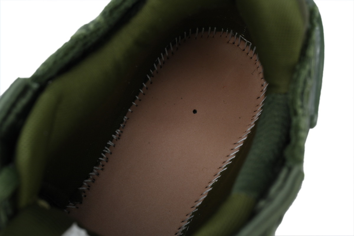 Balenciaga Runner Army Green 677403 W3RB1 3031