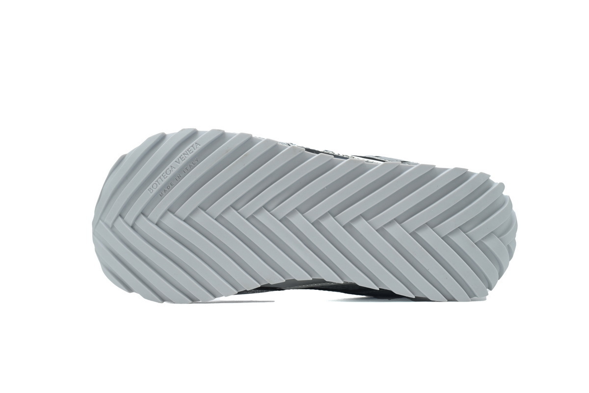 Bottega Veneta Orbit Silvery 755915V4V511414