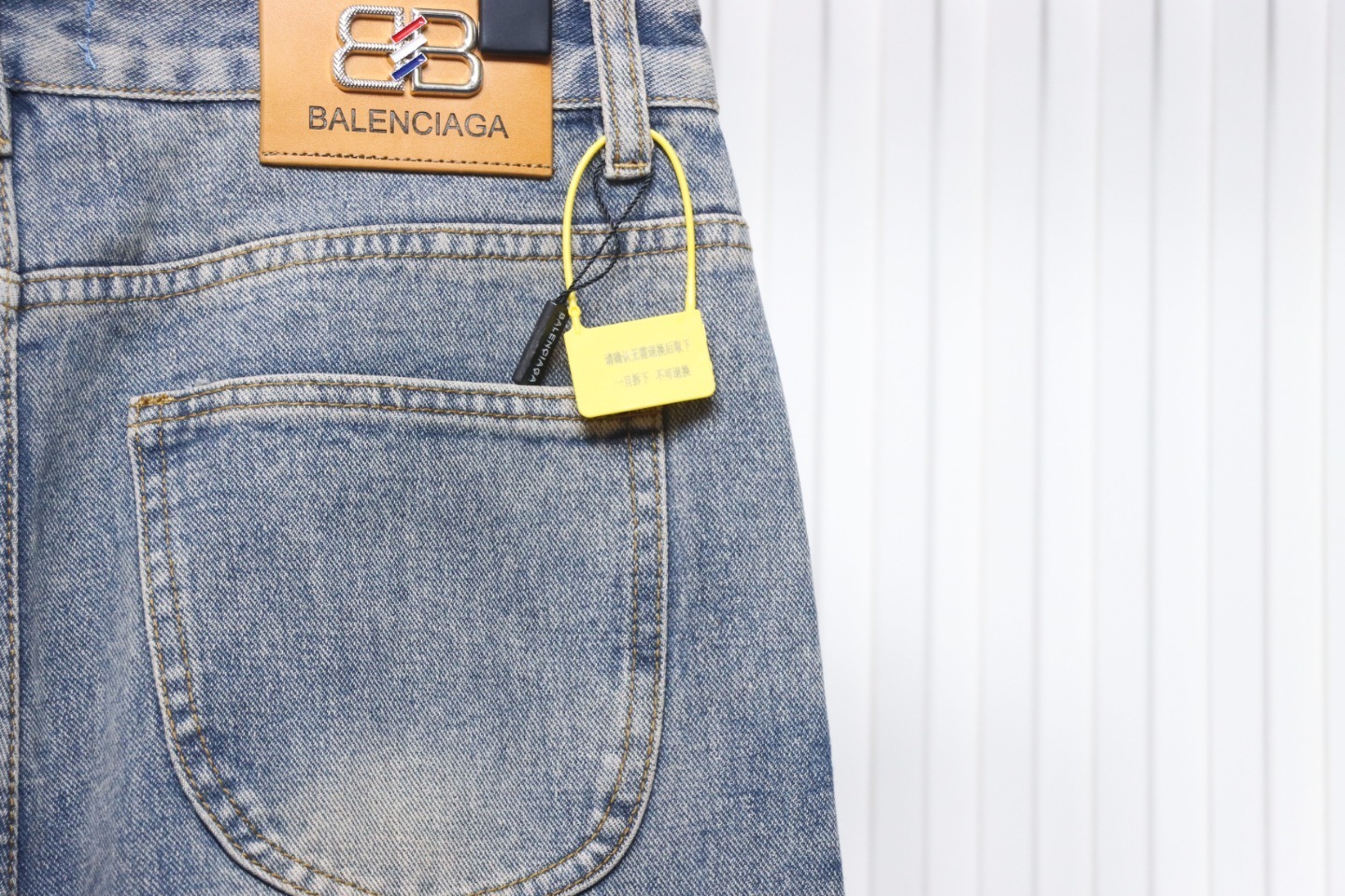 Balenciaga Letter-print Multi-label Jeans Blue