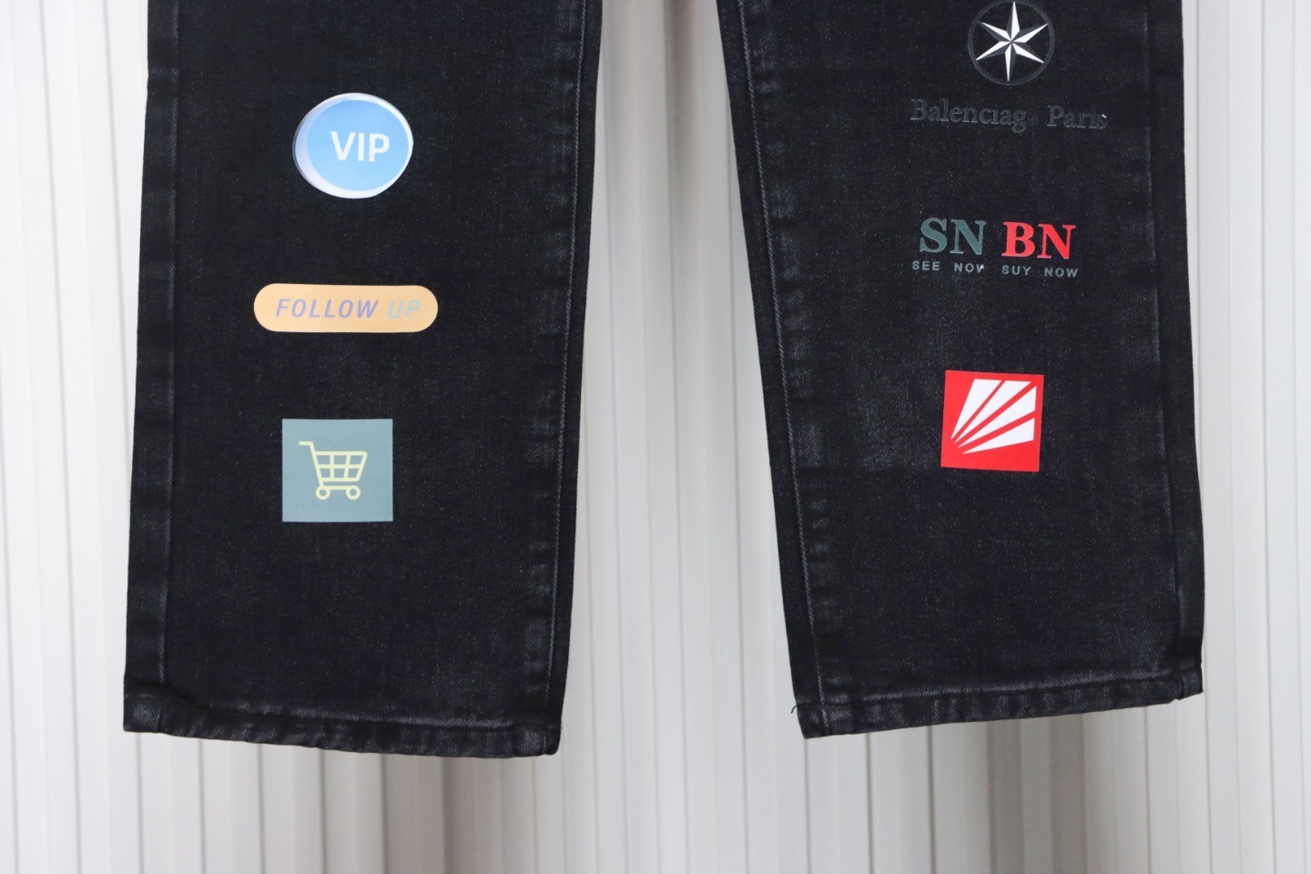 Balenciaga Letter-print Multi-label Jeans Black