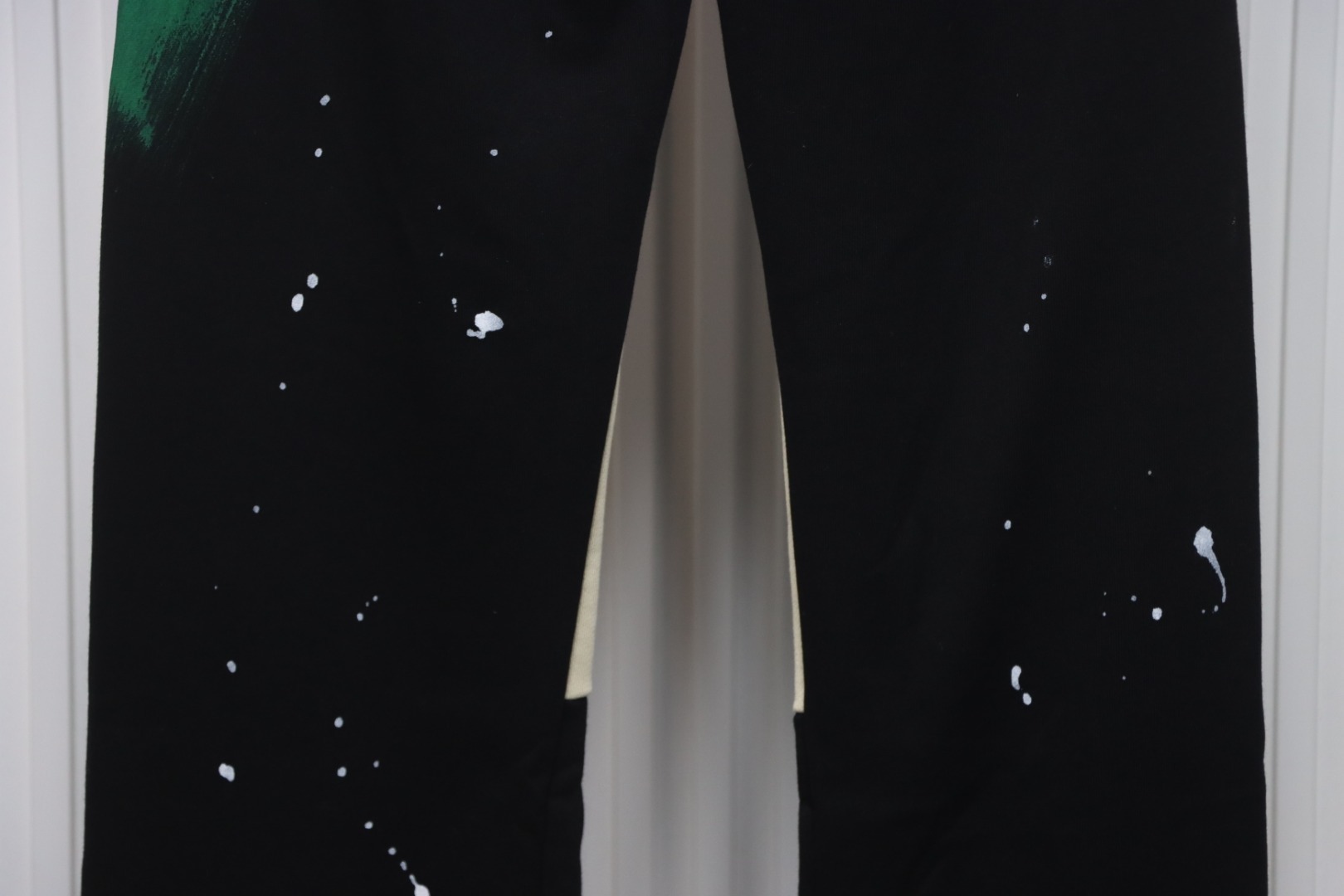 Gallery Dept Graffiti Splatter Sweatpants Black