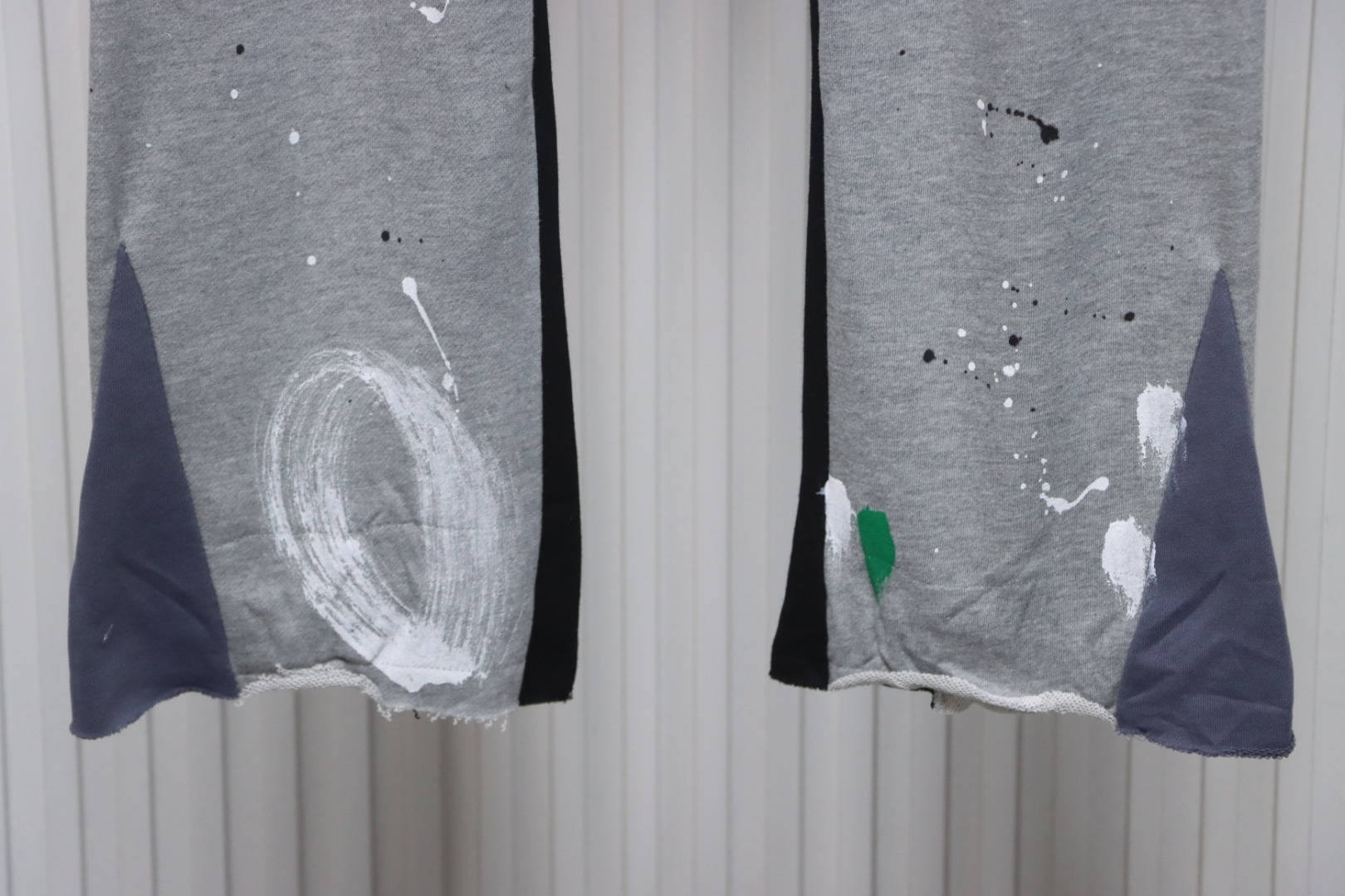 Gallery Dept Graffiti Splatter Sweatpants Gray