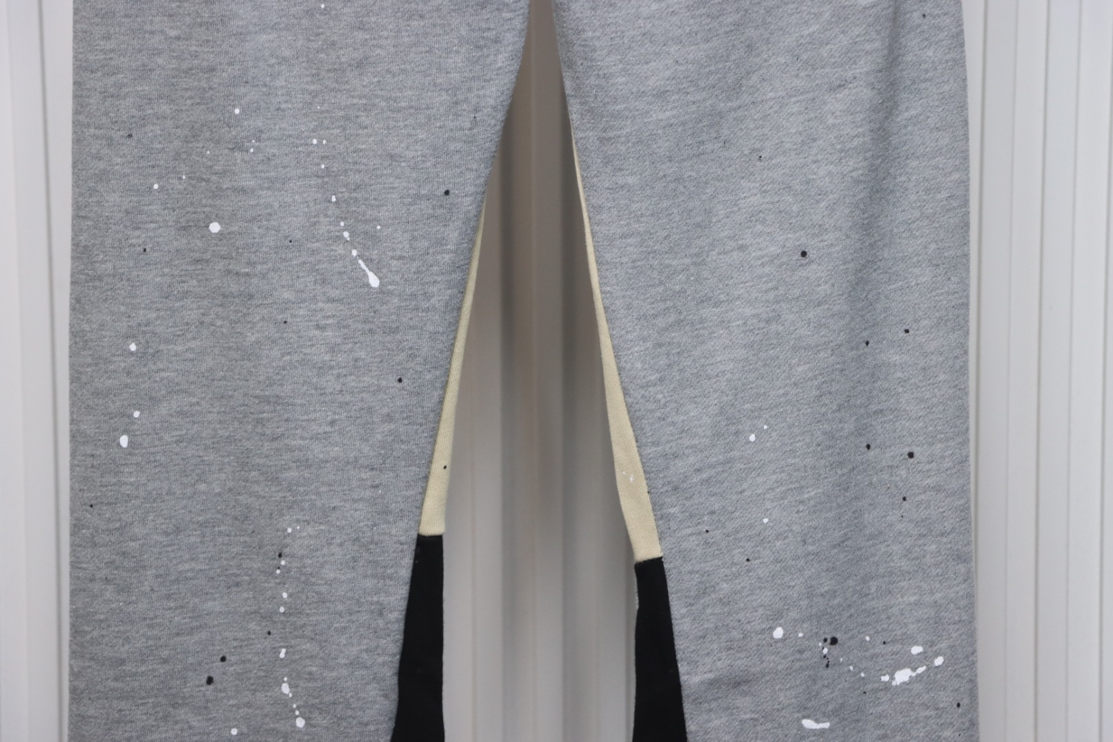 Gallery Dept Graffiti Splatter Sweatpants Gray