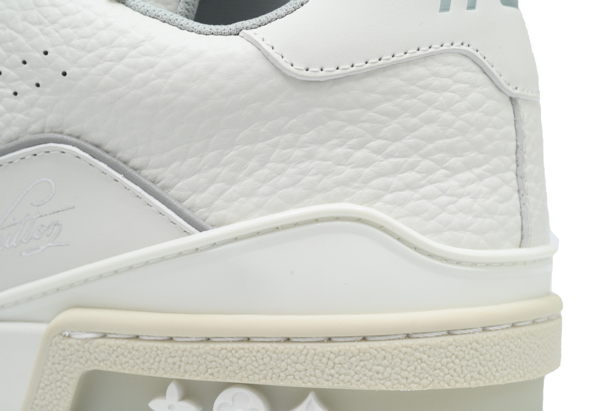 Louis Vuitton Trainer White Litchi Pattern FD0221