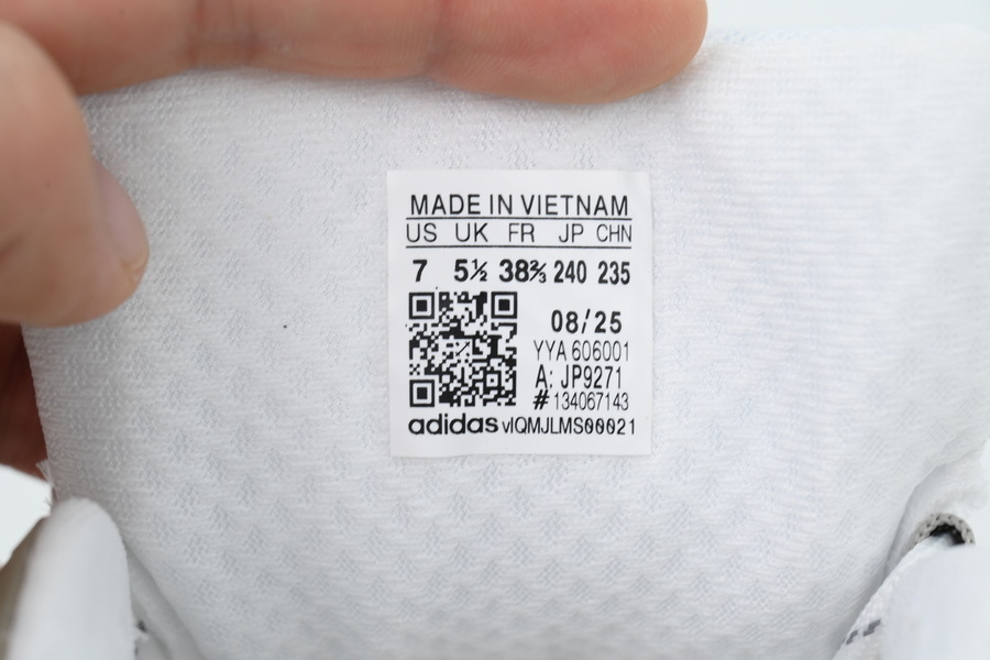 Pharrell x VIRGINIA x adidas Adistar Jellyfish White Blue JP9271