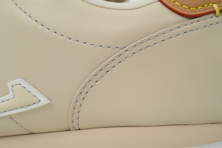 LV BUTTERSOFT Sneaker Lambskin/Plain Calf x Nigo Beige