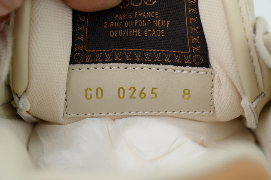 LV BUTTERSOFT Sneaker Lambskin/Plain Calf x Nigo Beige